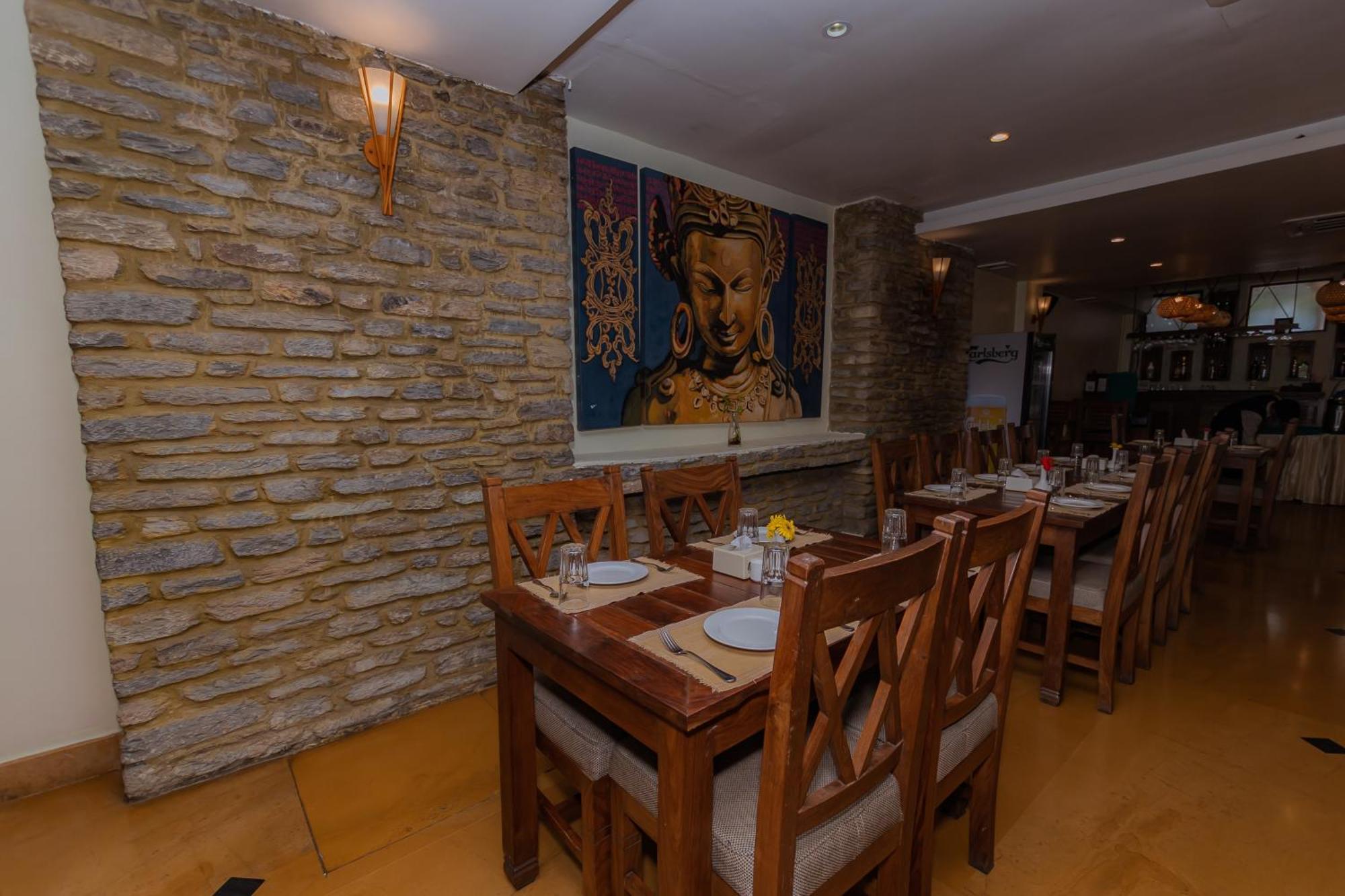 Pokhara Batika Hotell Eksteriør bilde