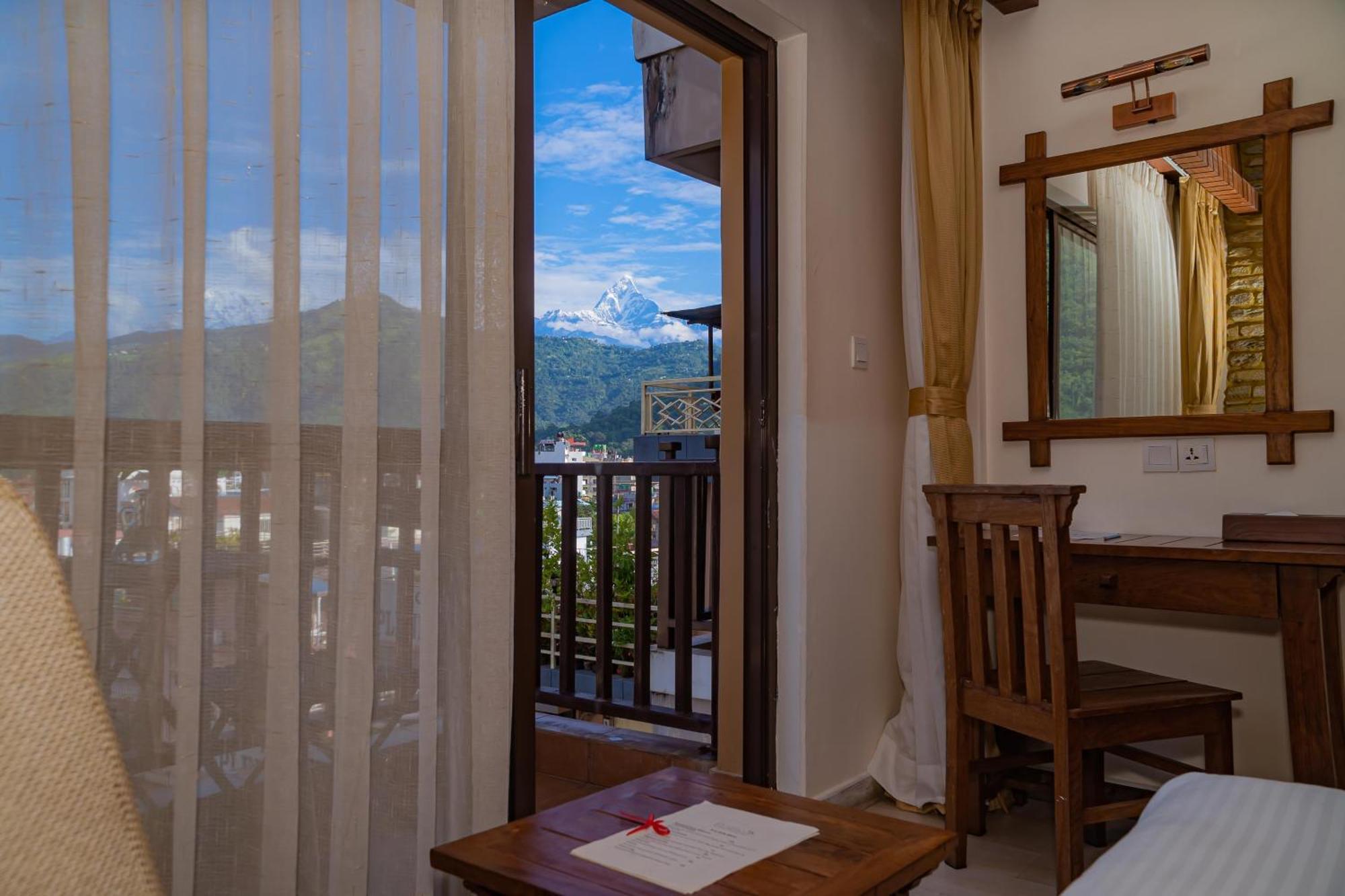 Pokhara Batika Hotell Eksteriør bilde