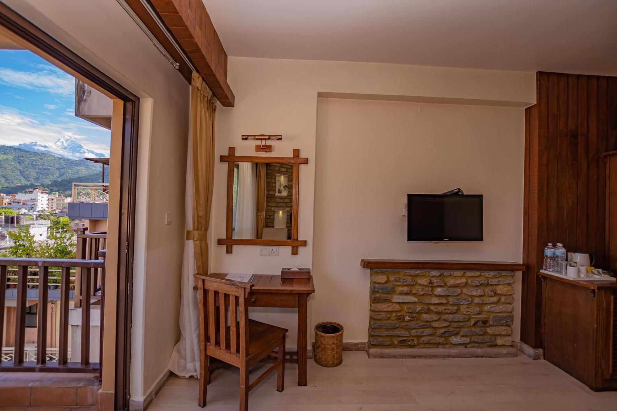 Pokhara Batika Hotell Eksteriør bilde