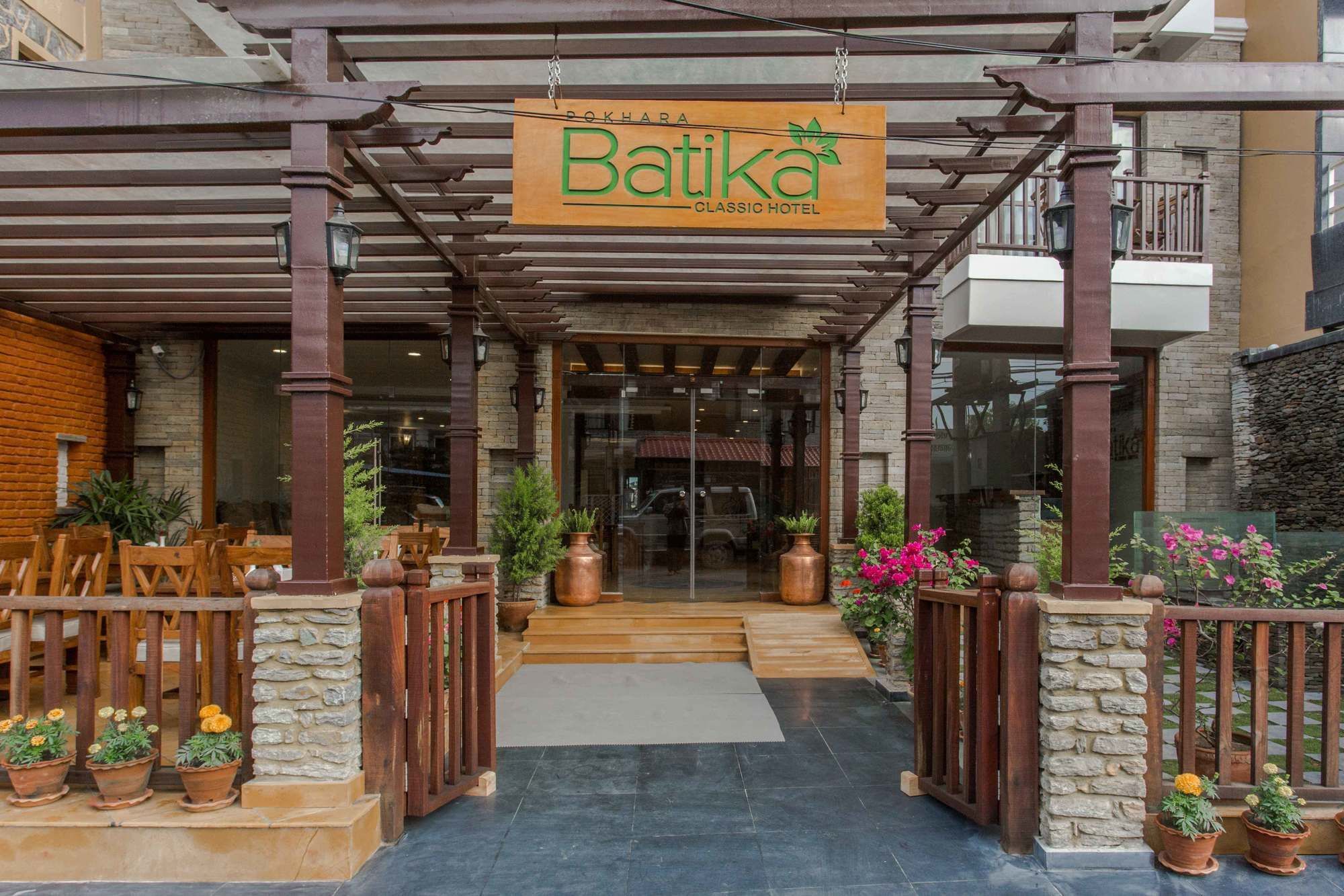 Pokhara Batika Hotell Eksteriør bilde